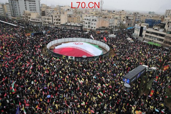 3月13日德黑兰，“古德斯日”游行现场人头攒动。